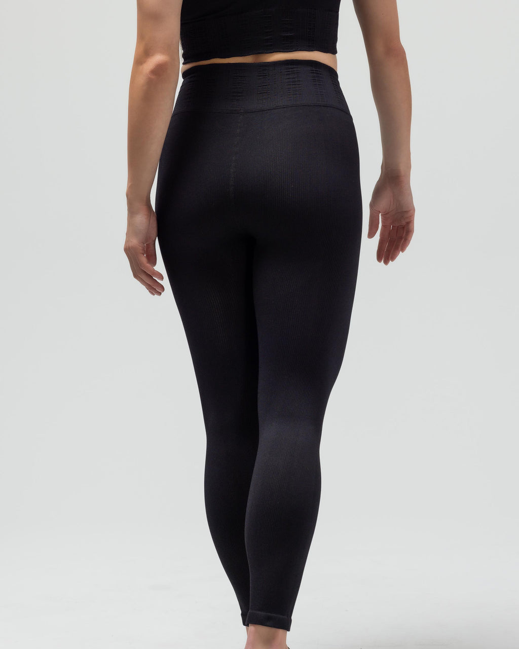 The Ribbed Legging